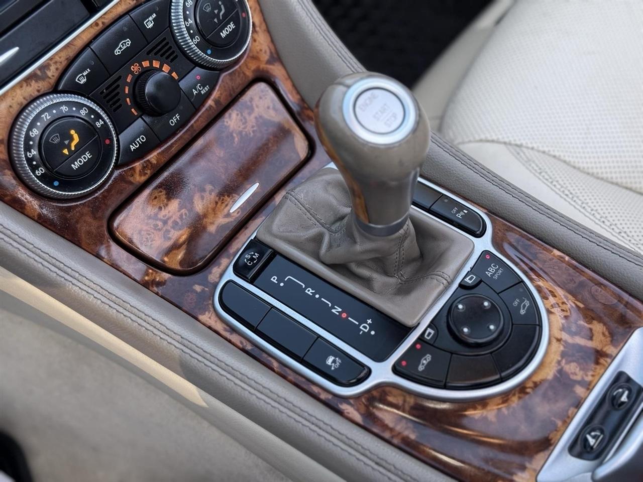 Mercedes-Benz SL-Class  2011