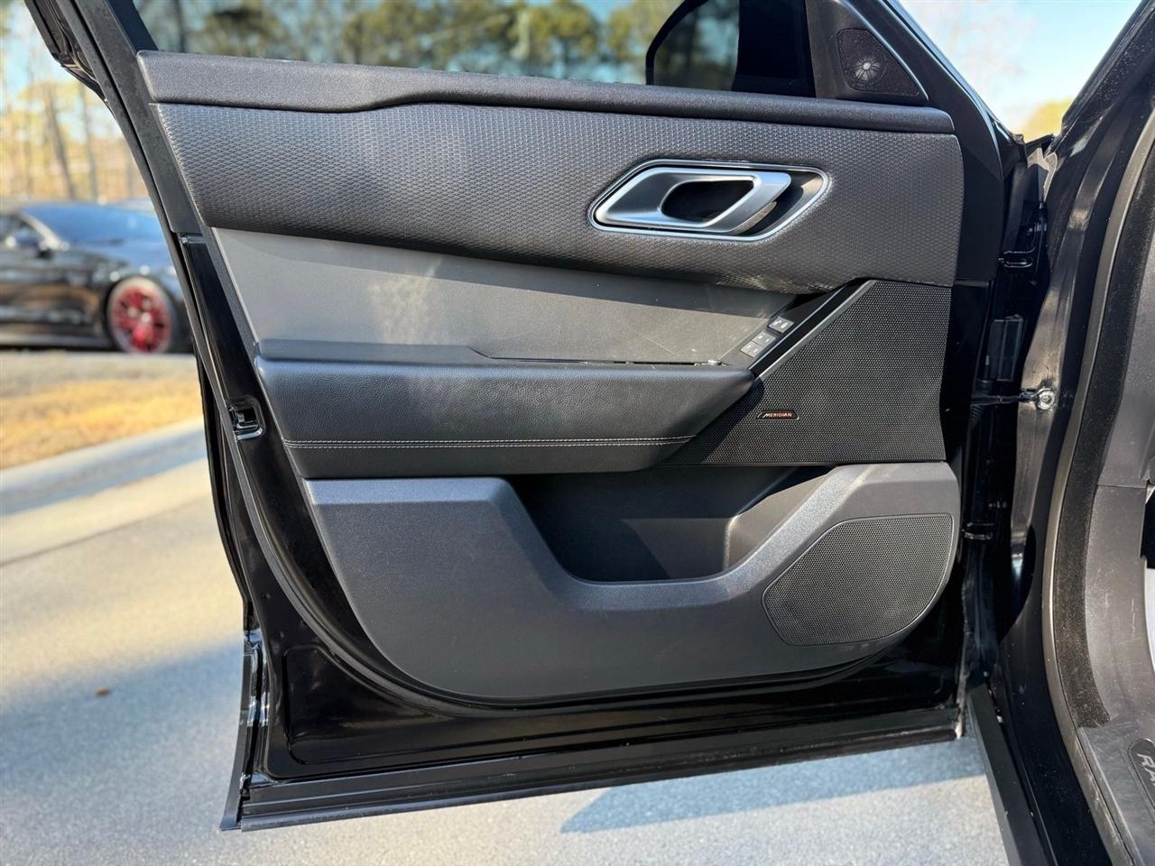 Land Rover Range Rover Velar  2020