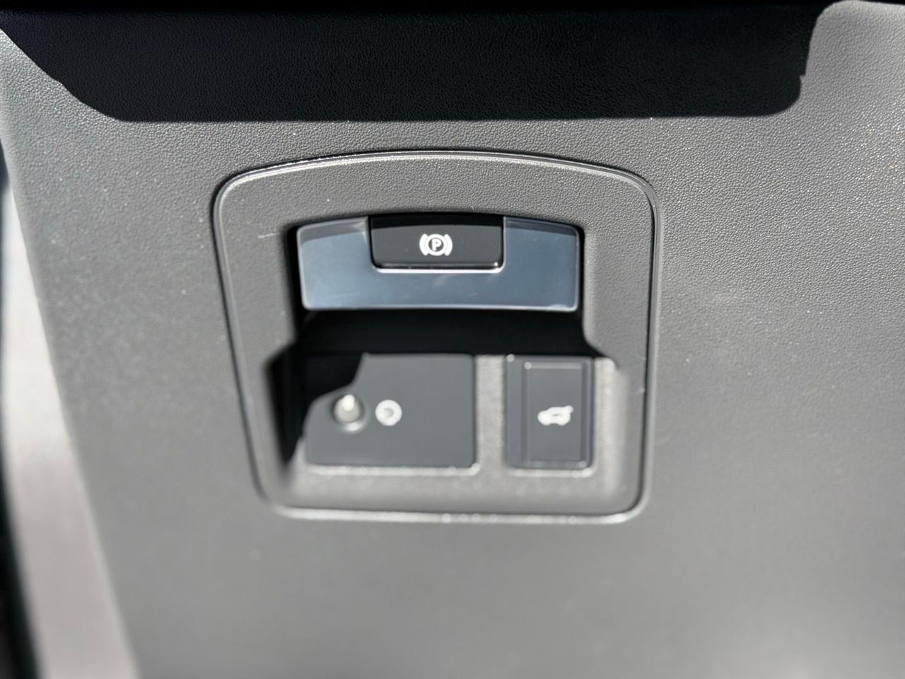 Land Rover Range Rover Velar  2020