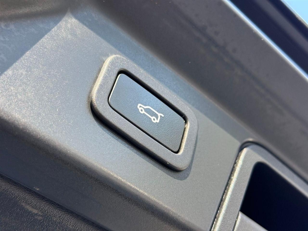 Land Rover Range Rover Velar  2020