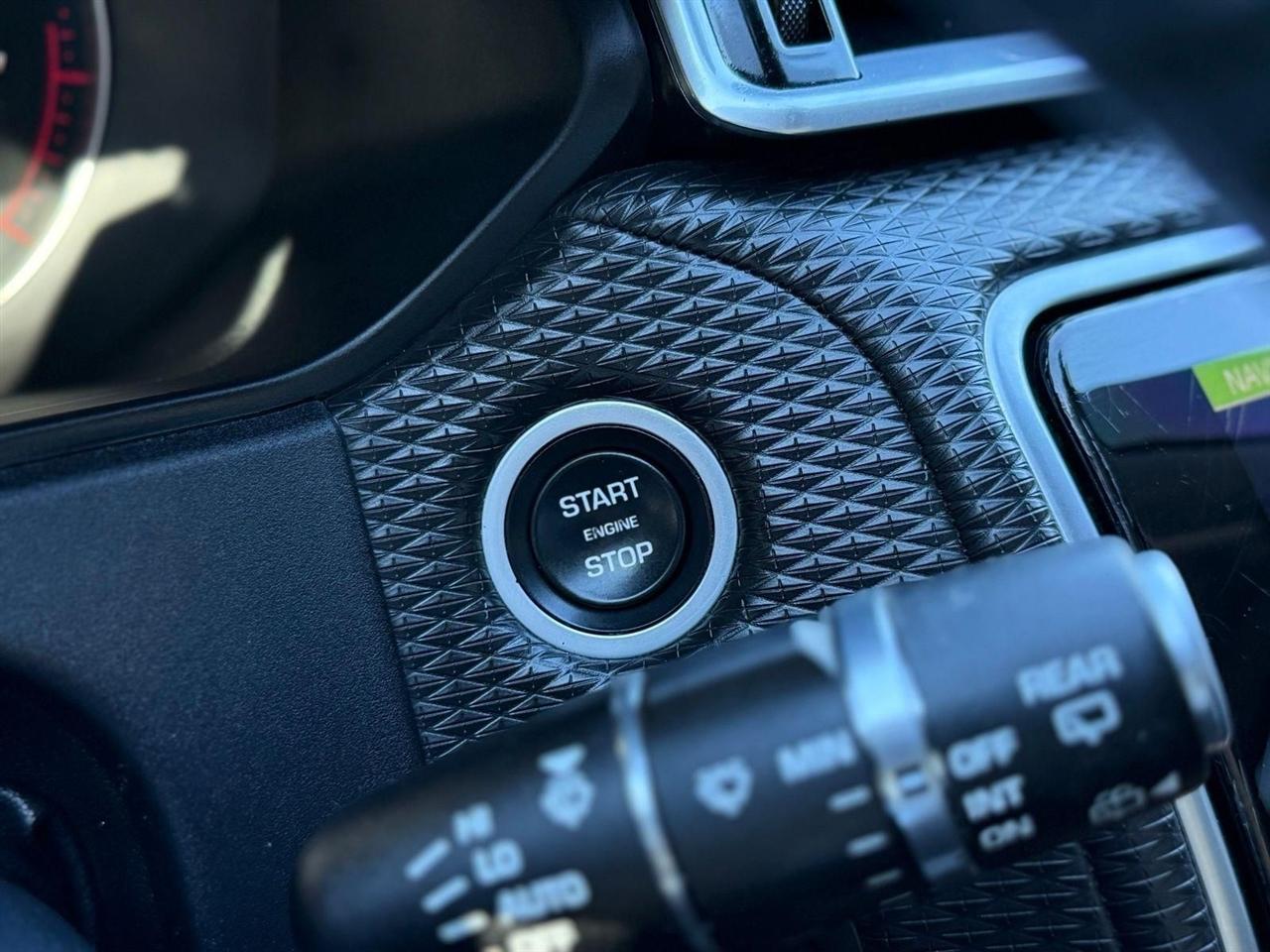 Land Rover Range Rover Velar  2020