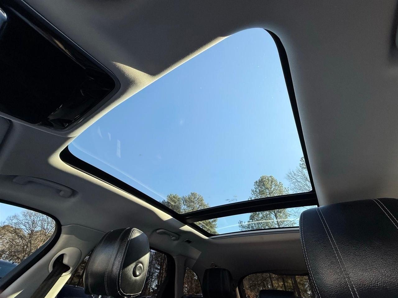 Land Rover Range Rover Velar  2020