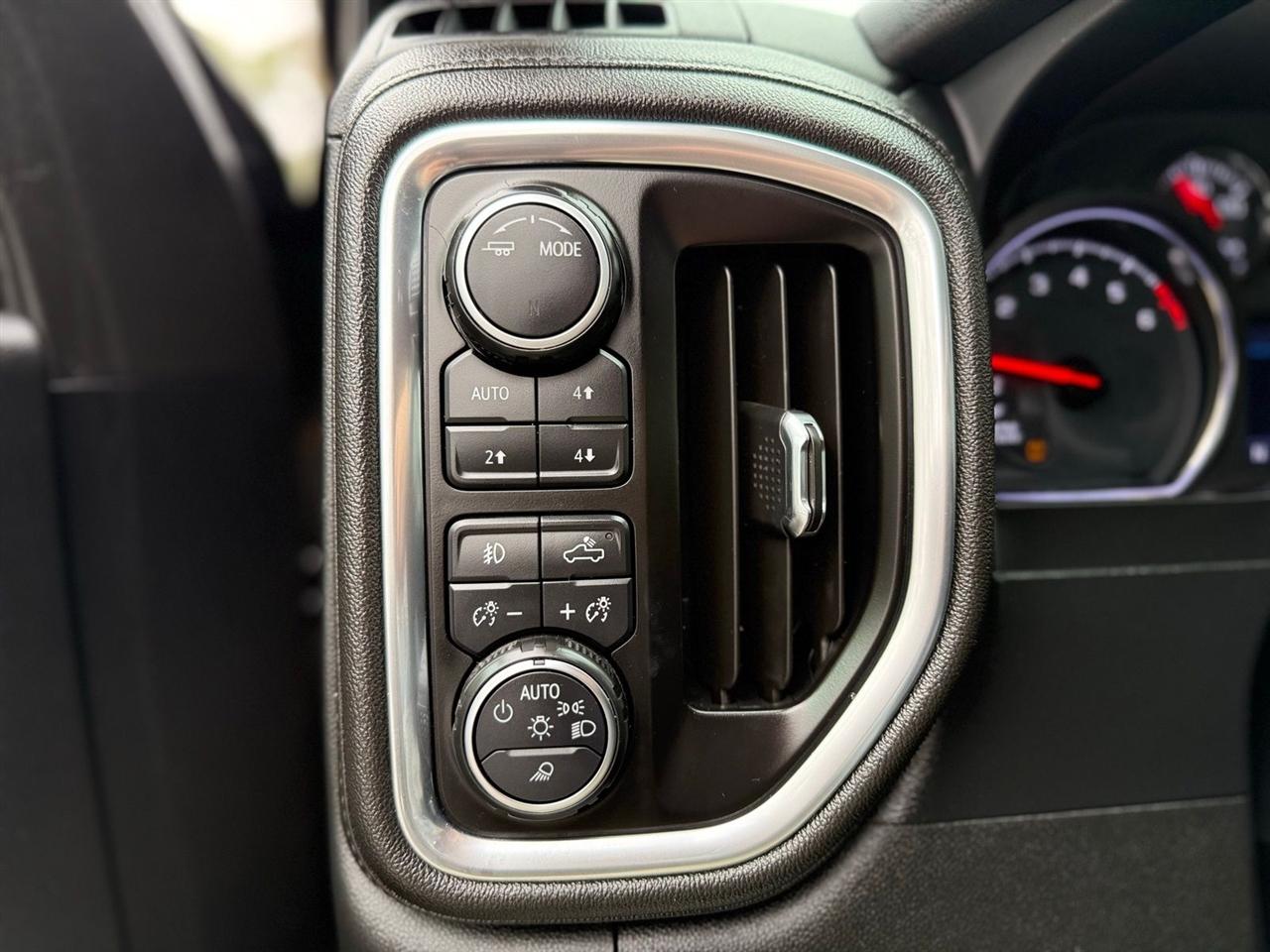 Chevrolet Silverado 1500  2020