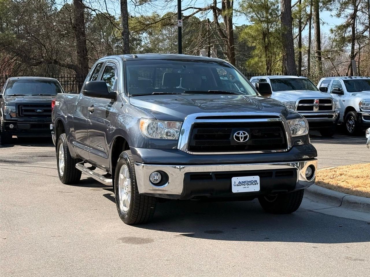Toyota Tundra  2010