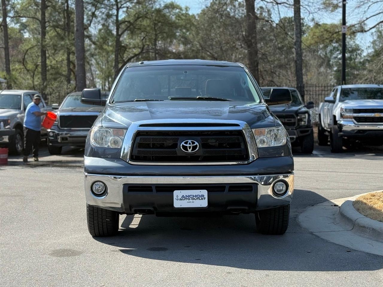 Toyota Tundra  2010