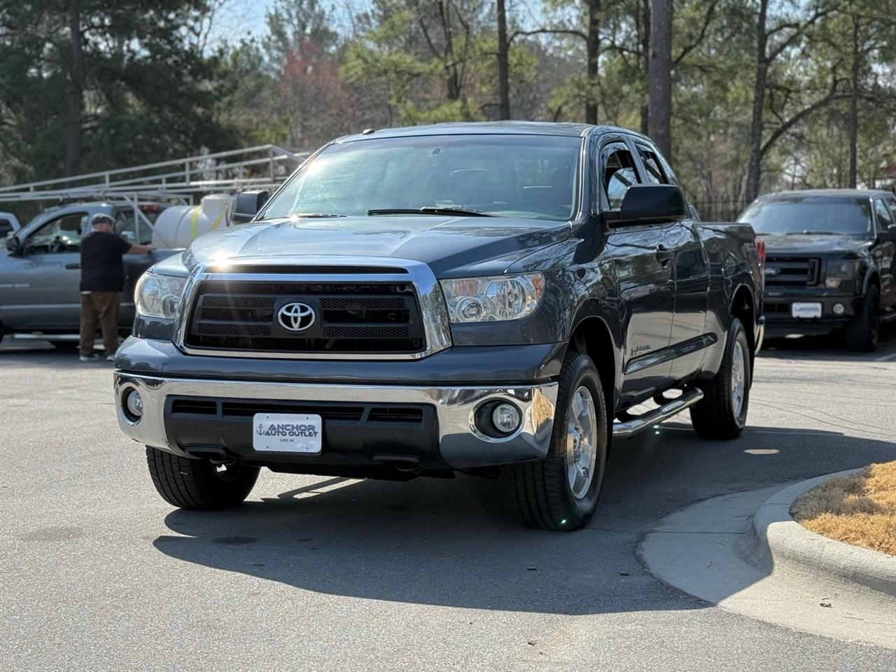 Toyota Tundra  2010