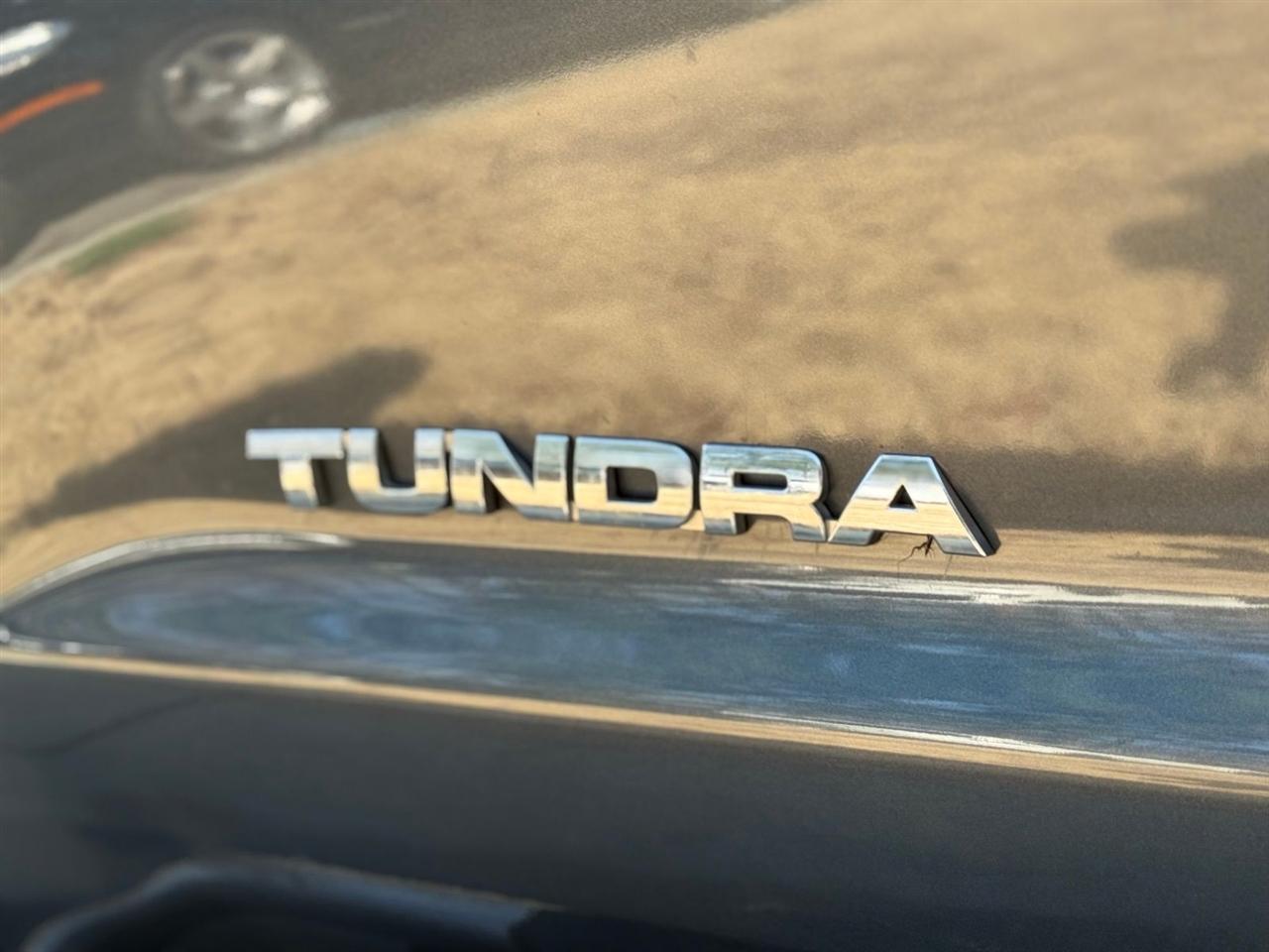Toyota Tundra  2010