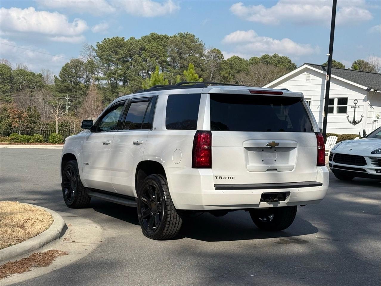 Chevrolet Tahoe  2018