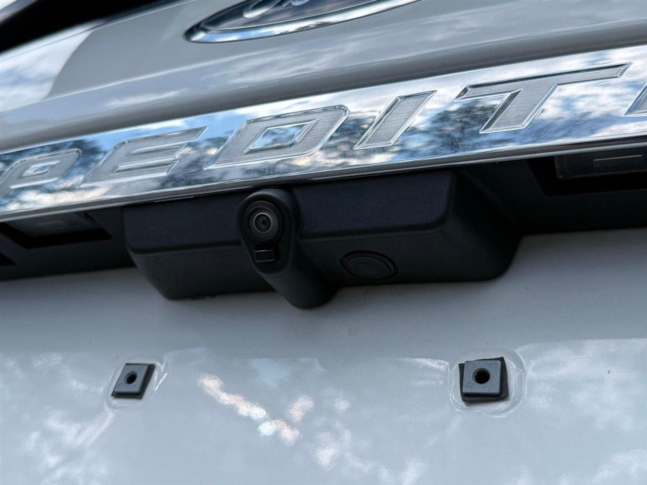 Ford Expedition  2021