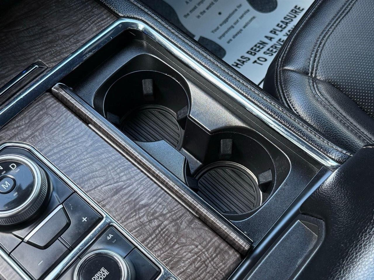 Ford Expedition  2021