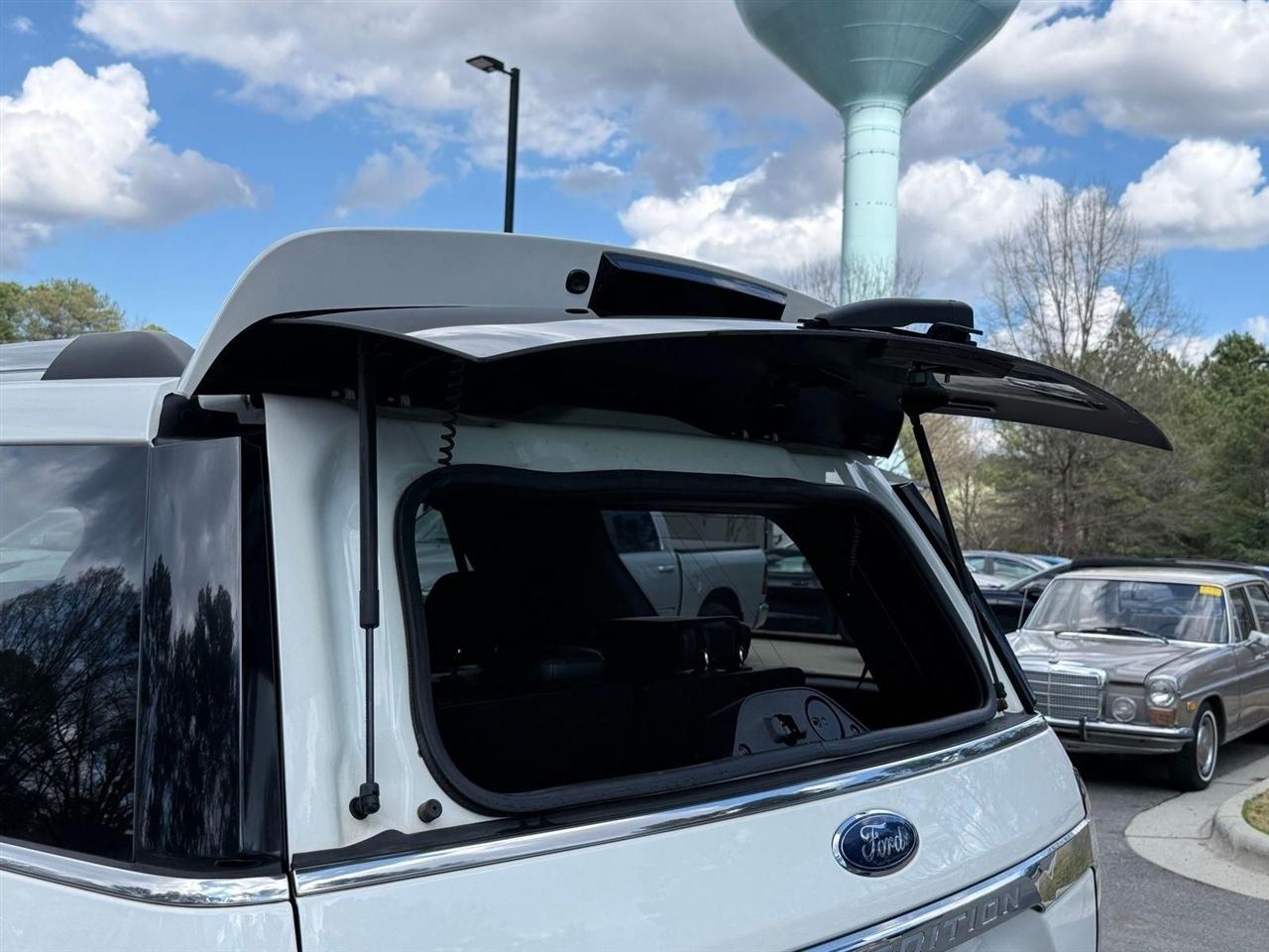 Ford Expedition  2021