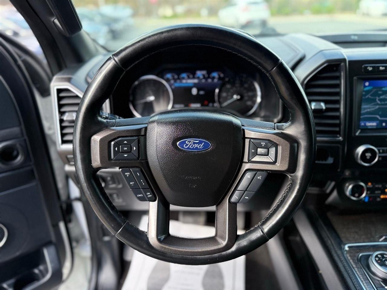 Ford Expedition  2021