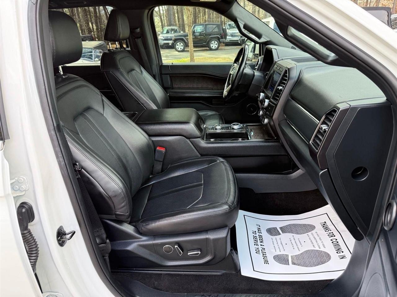 Ford Expedition  2021