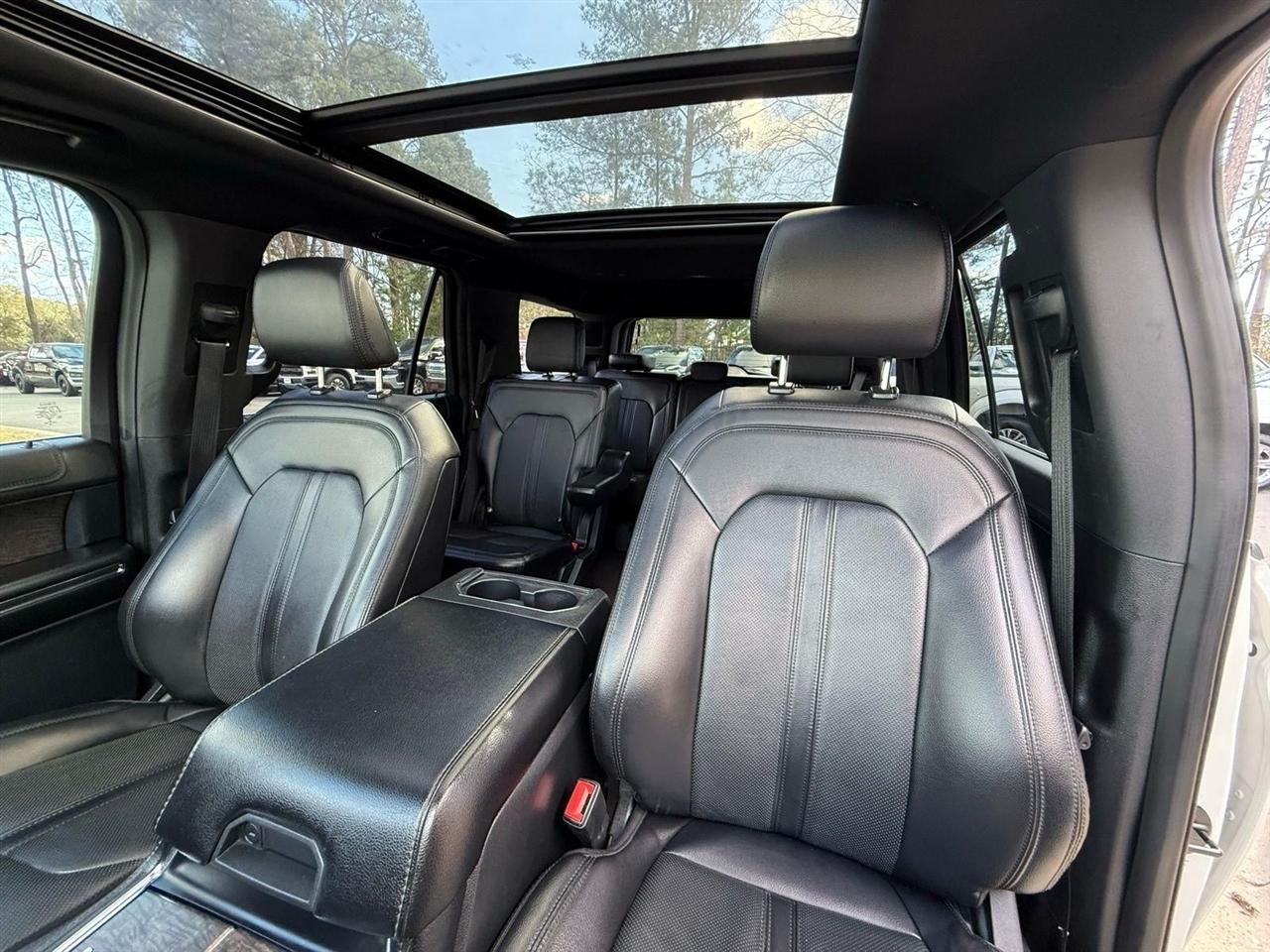 Ford Expedition  2021