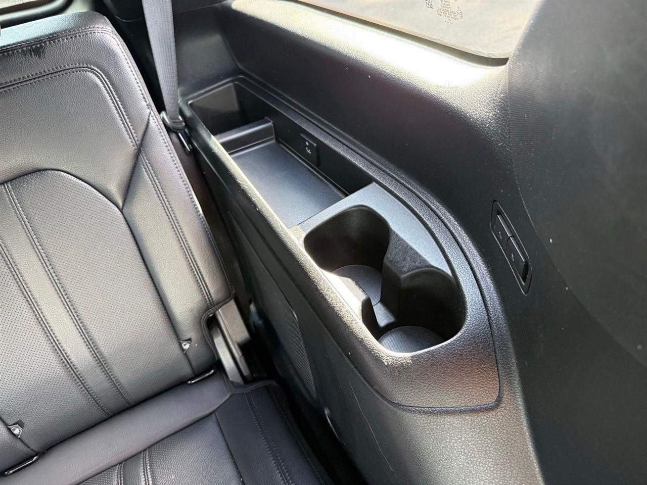 Ford Expedition  2021