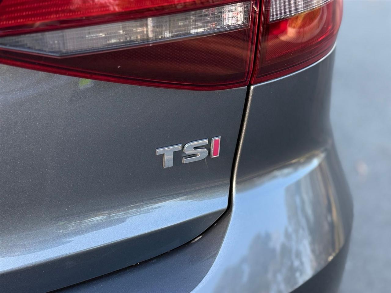 Volkswagen Jetta  2018