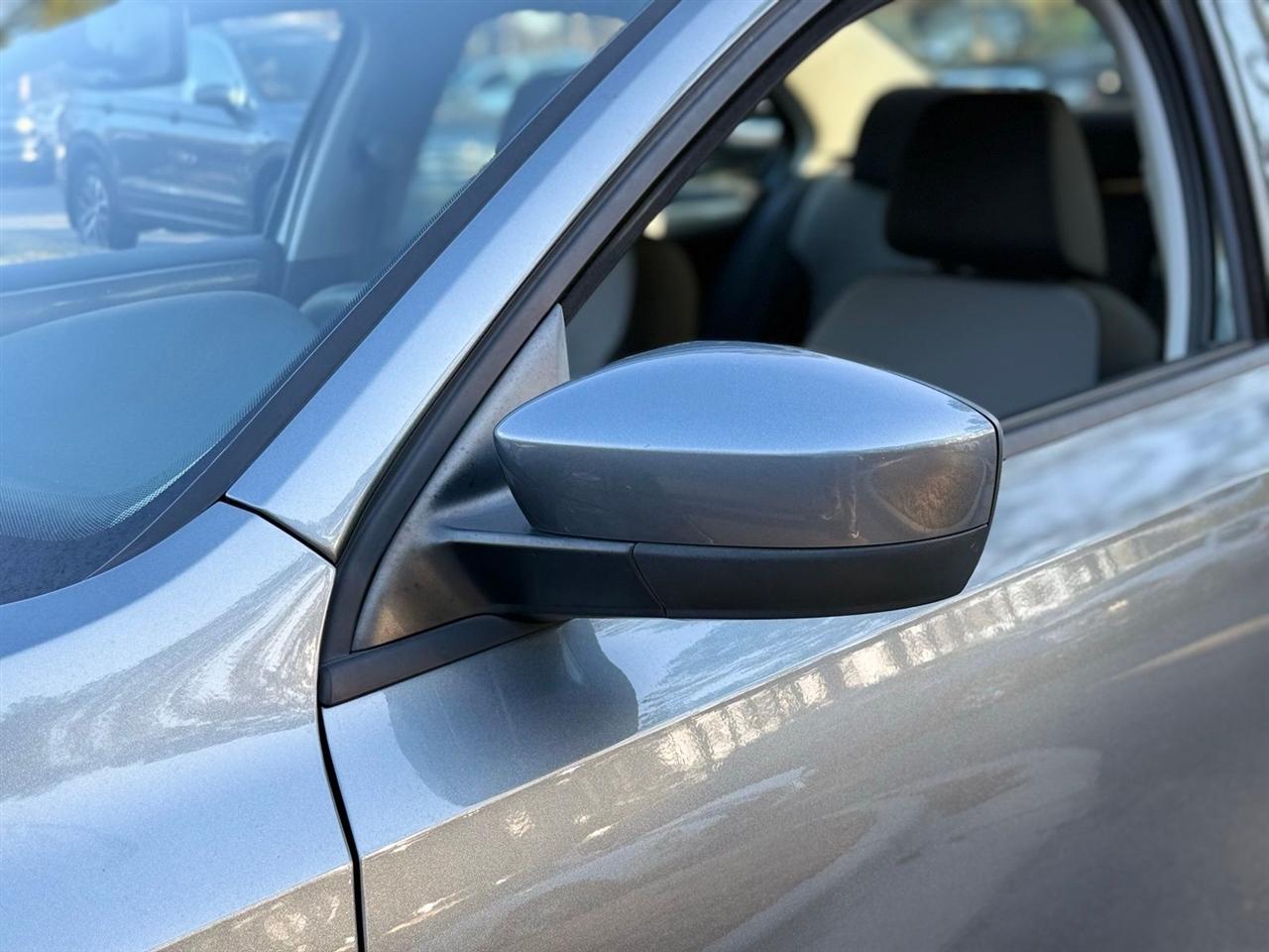 Volkswagen Jetta  2018