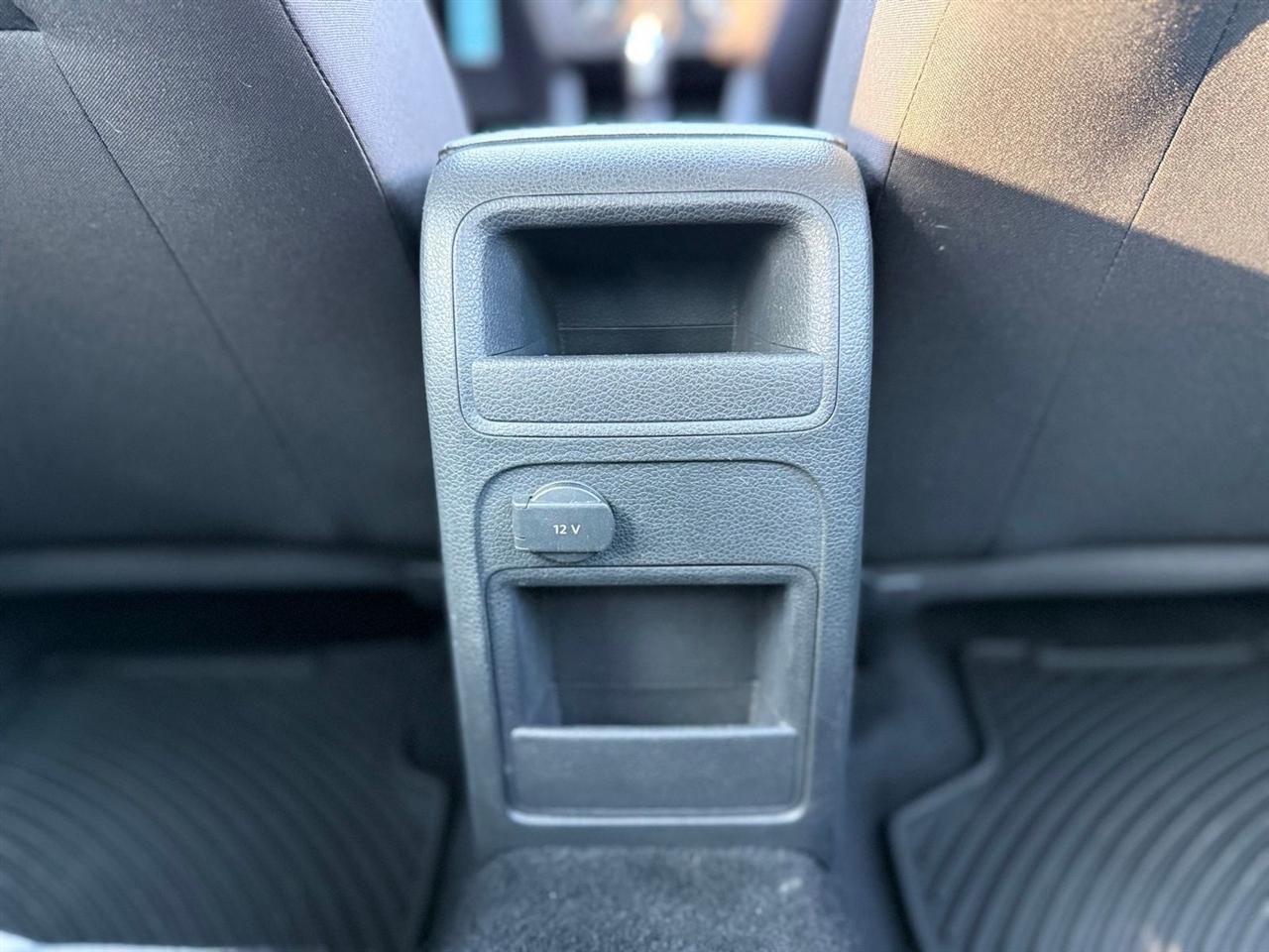 Volkswagen Jetta  2018