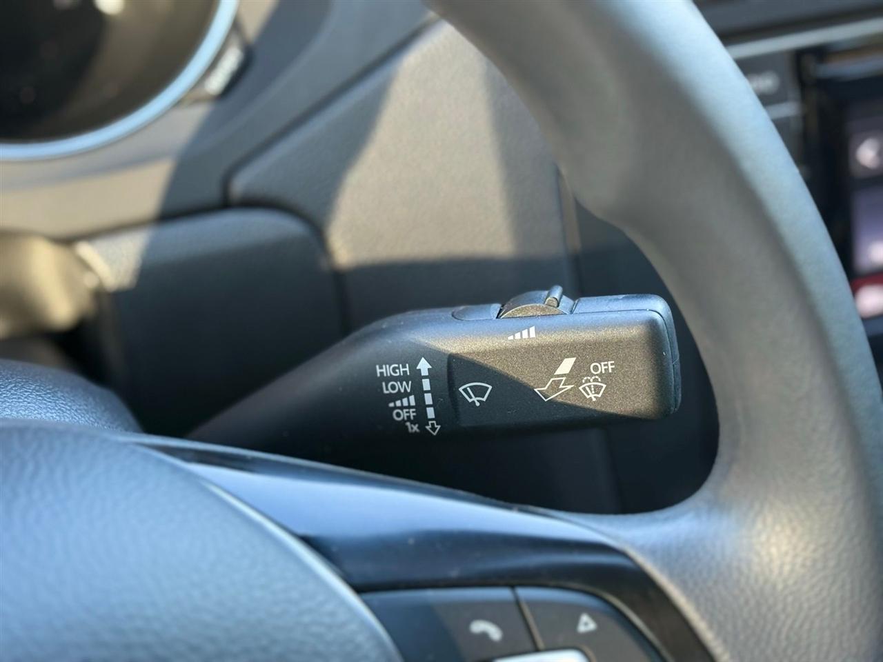 Volkswagen Jetta  2018