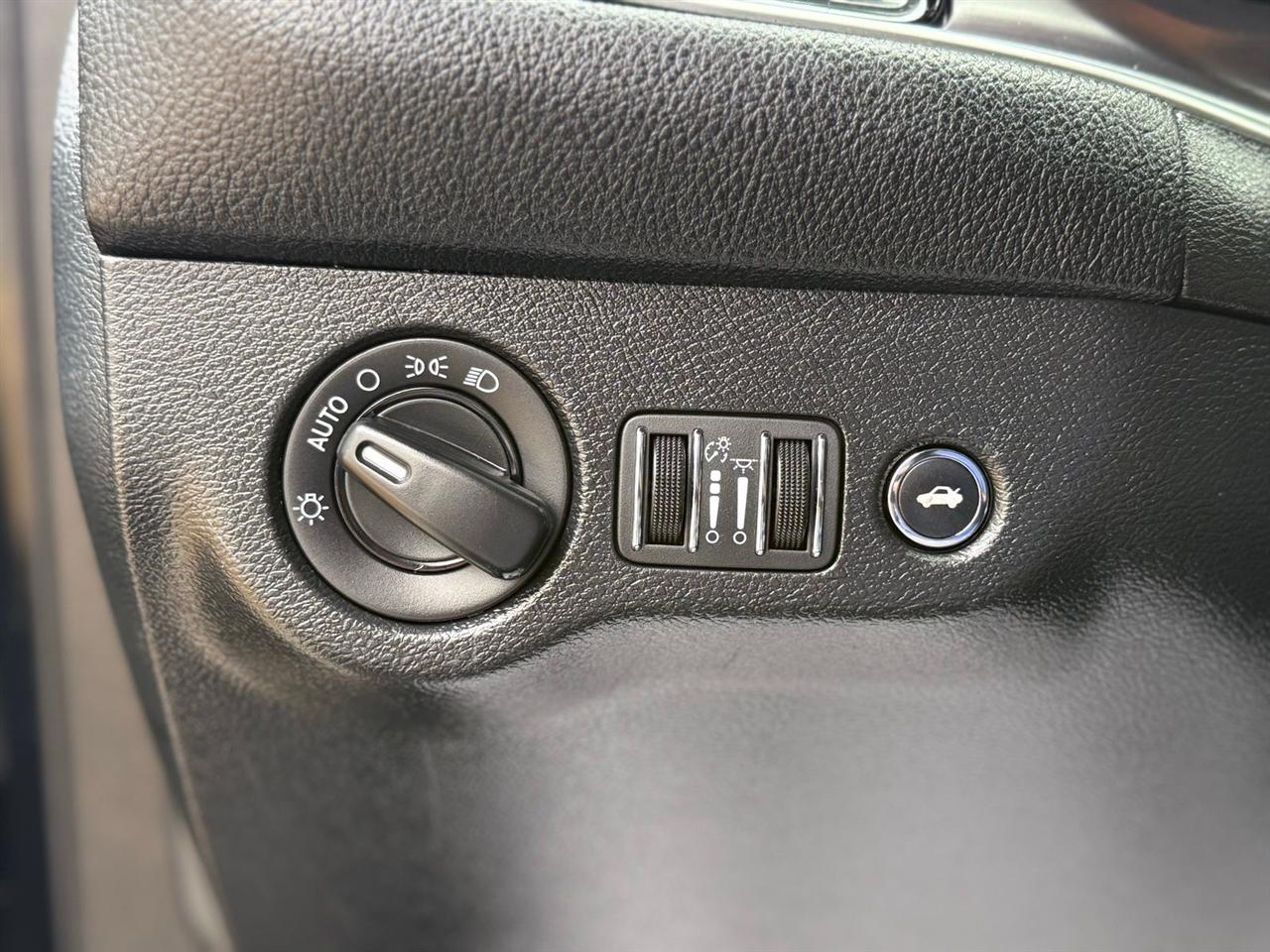 Dodge Challenger  2017