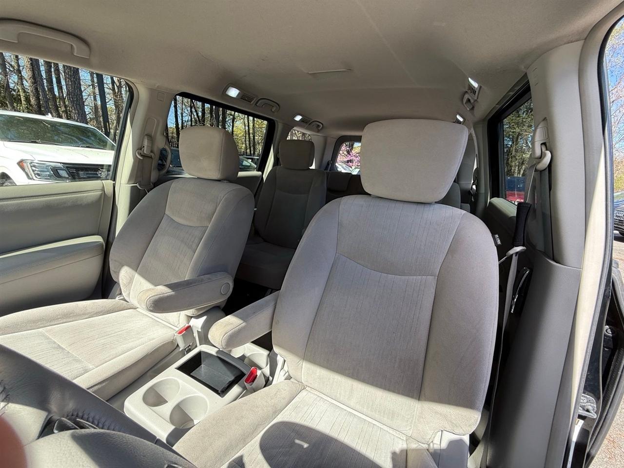 Nissan Quest  2016