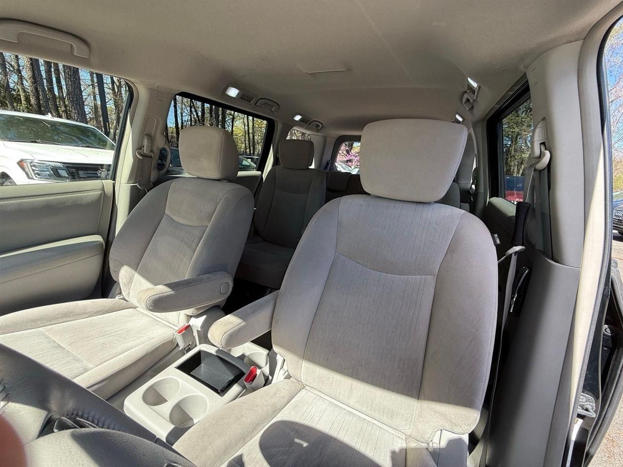 Nissan Quest  2016