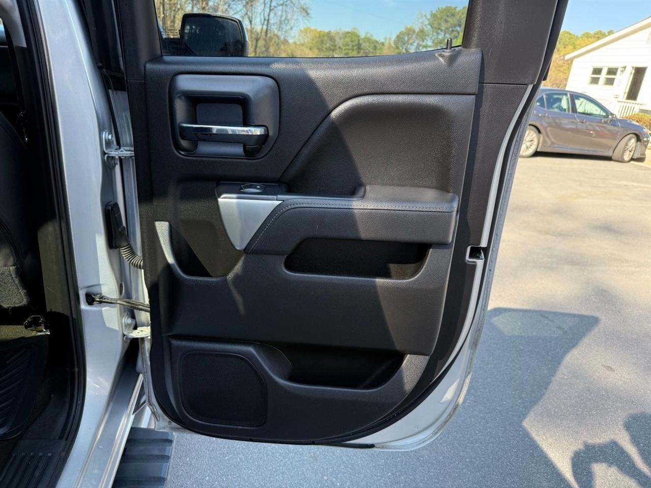 Chevrolet Silverado 1500  2018