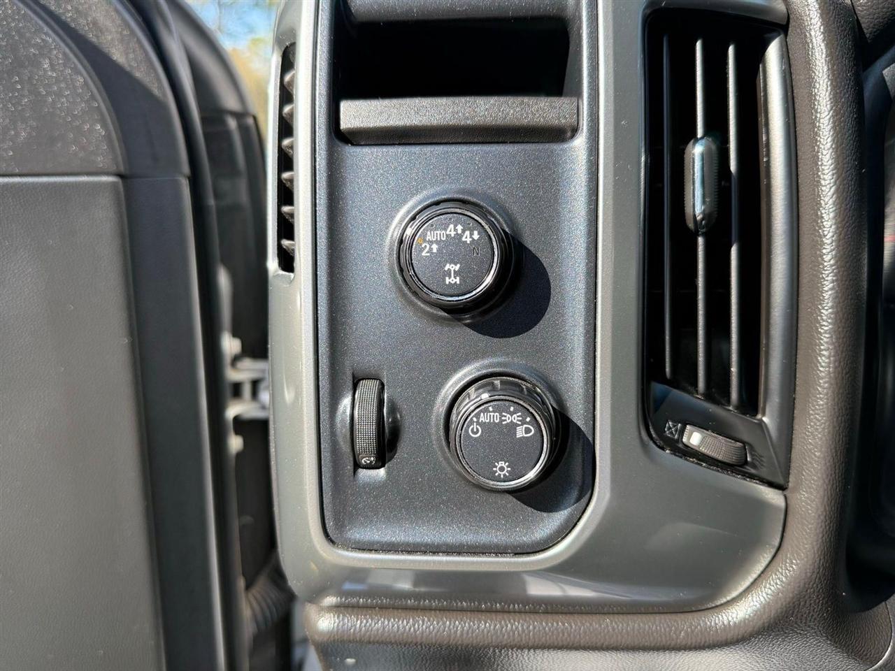 Chevrolet Silverado 1500  2018