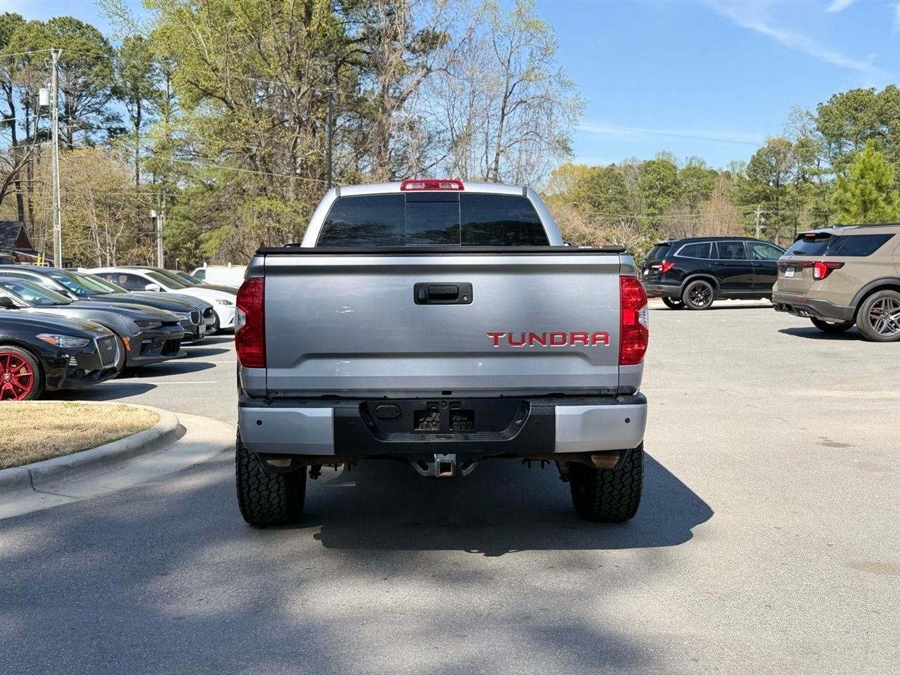 Toyota Tundra  2019