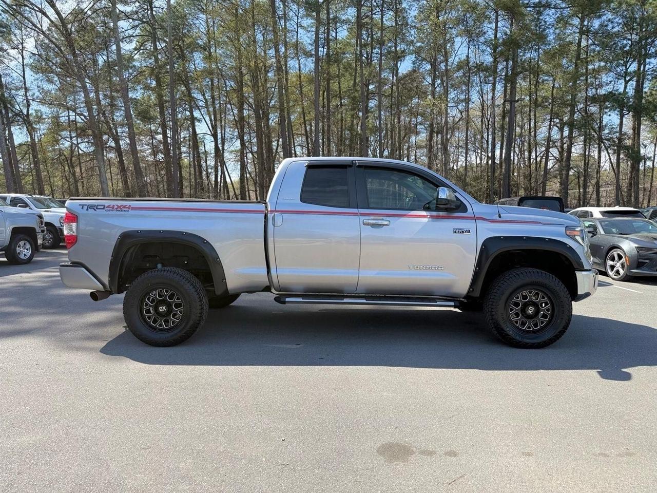 Toyota Tundra  2019