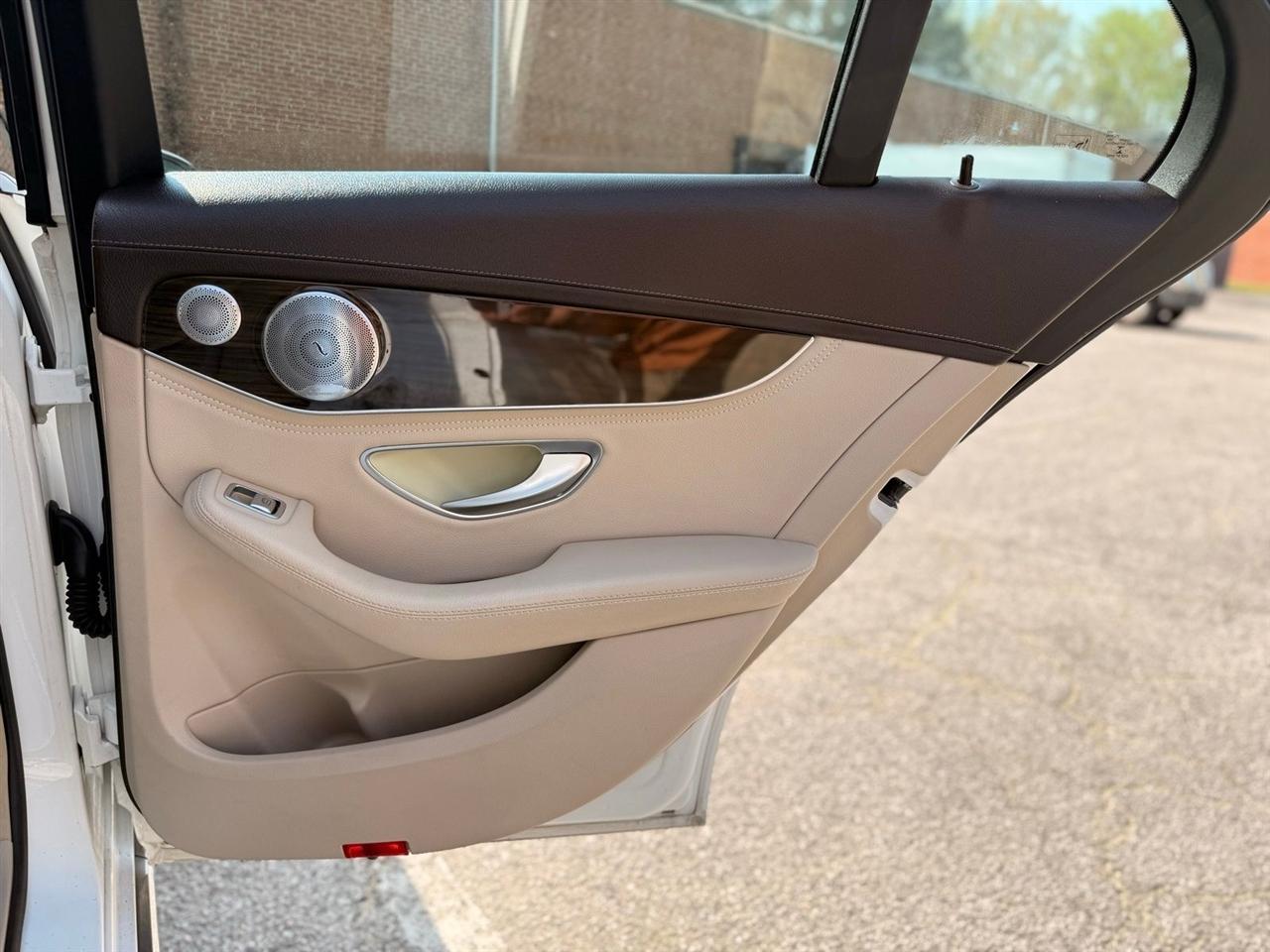 Mercedes-Benz C-Class  2015