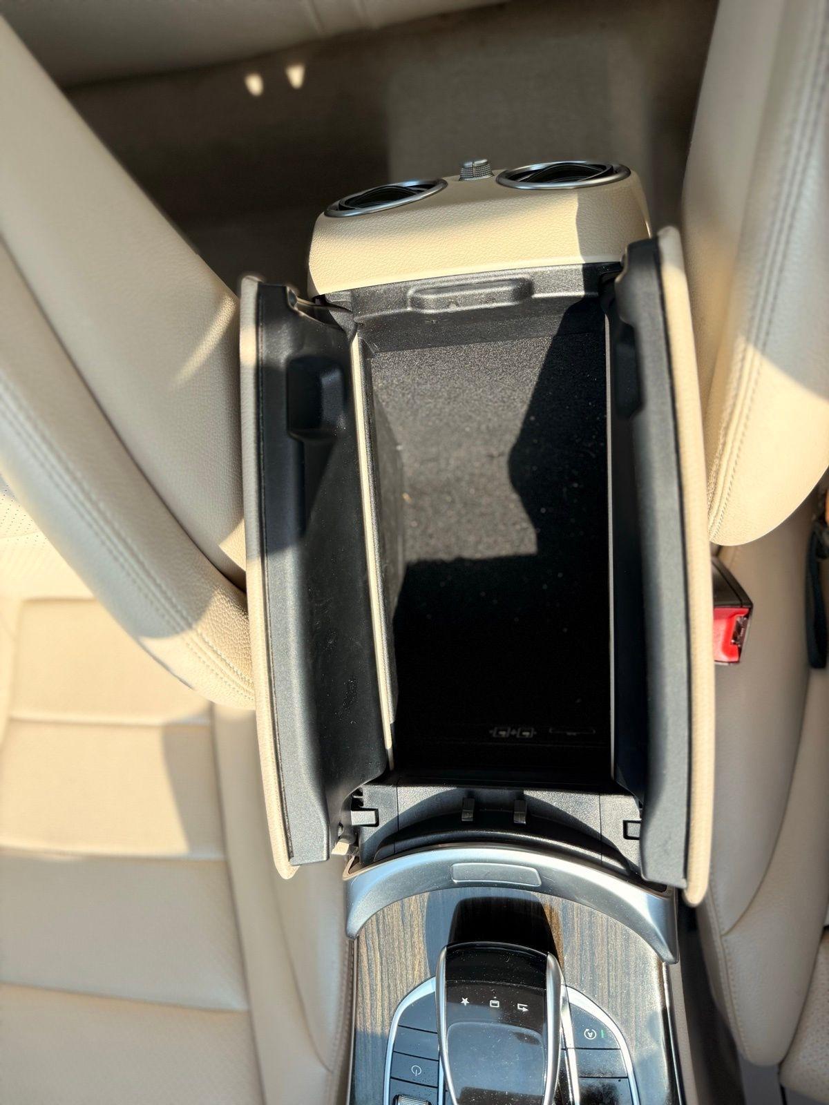 Mercedes-Benz C-Class  2015