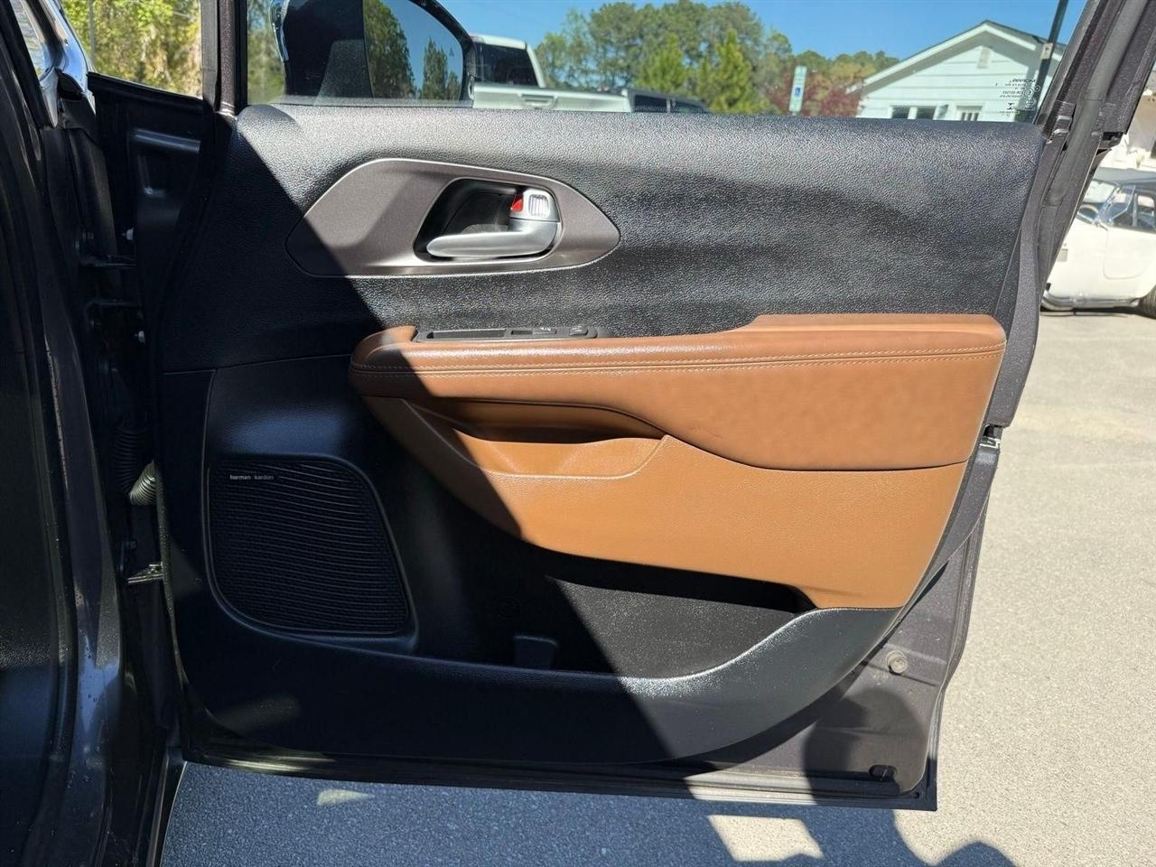 Chrysler Pacifica  2017