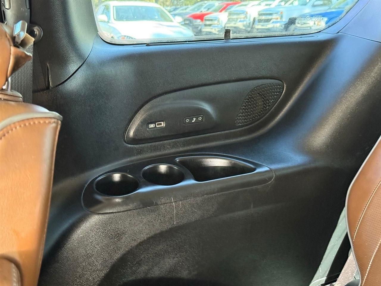 Chrysler Pacifica  2017