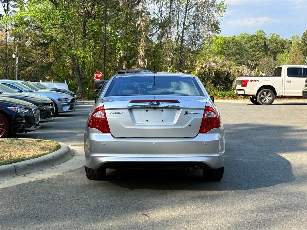 Ford Fusion Hybrid  2010