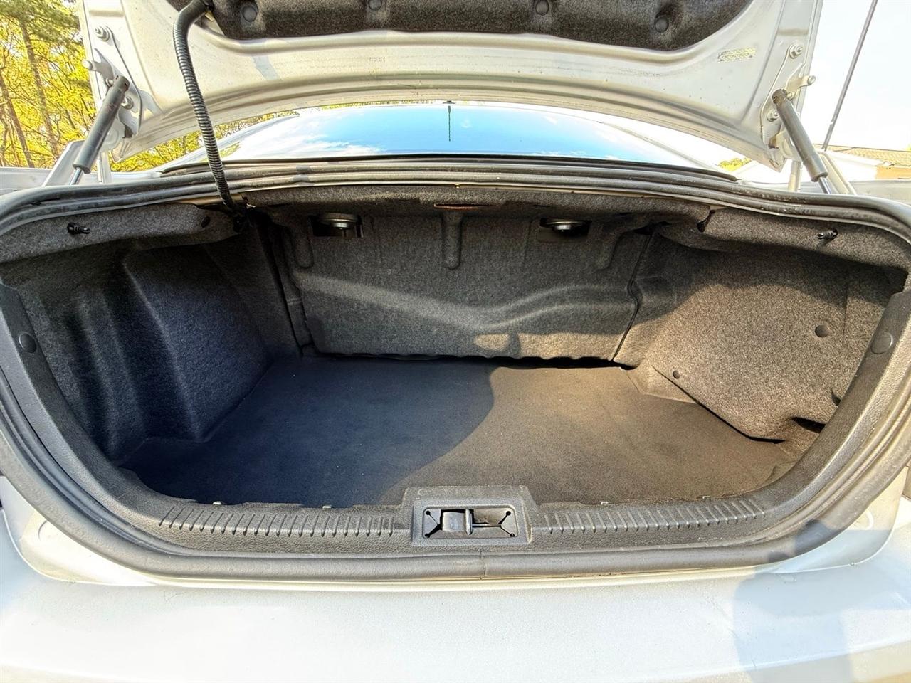 Ford Fusion Hybrid  2010