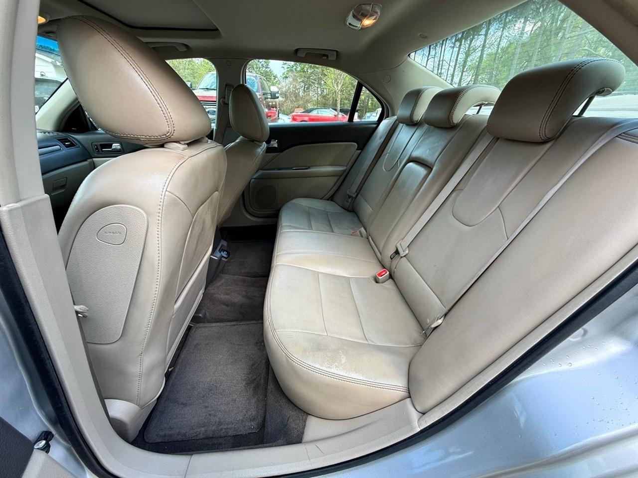 Ford Fusion Hybrid  2010