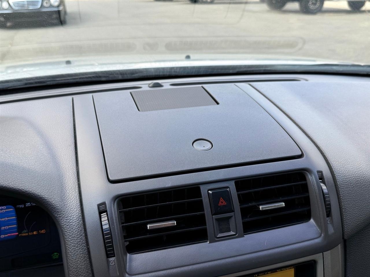 Ford Fusion Hybrid  2010