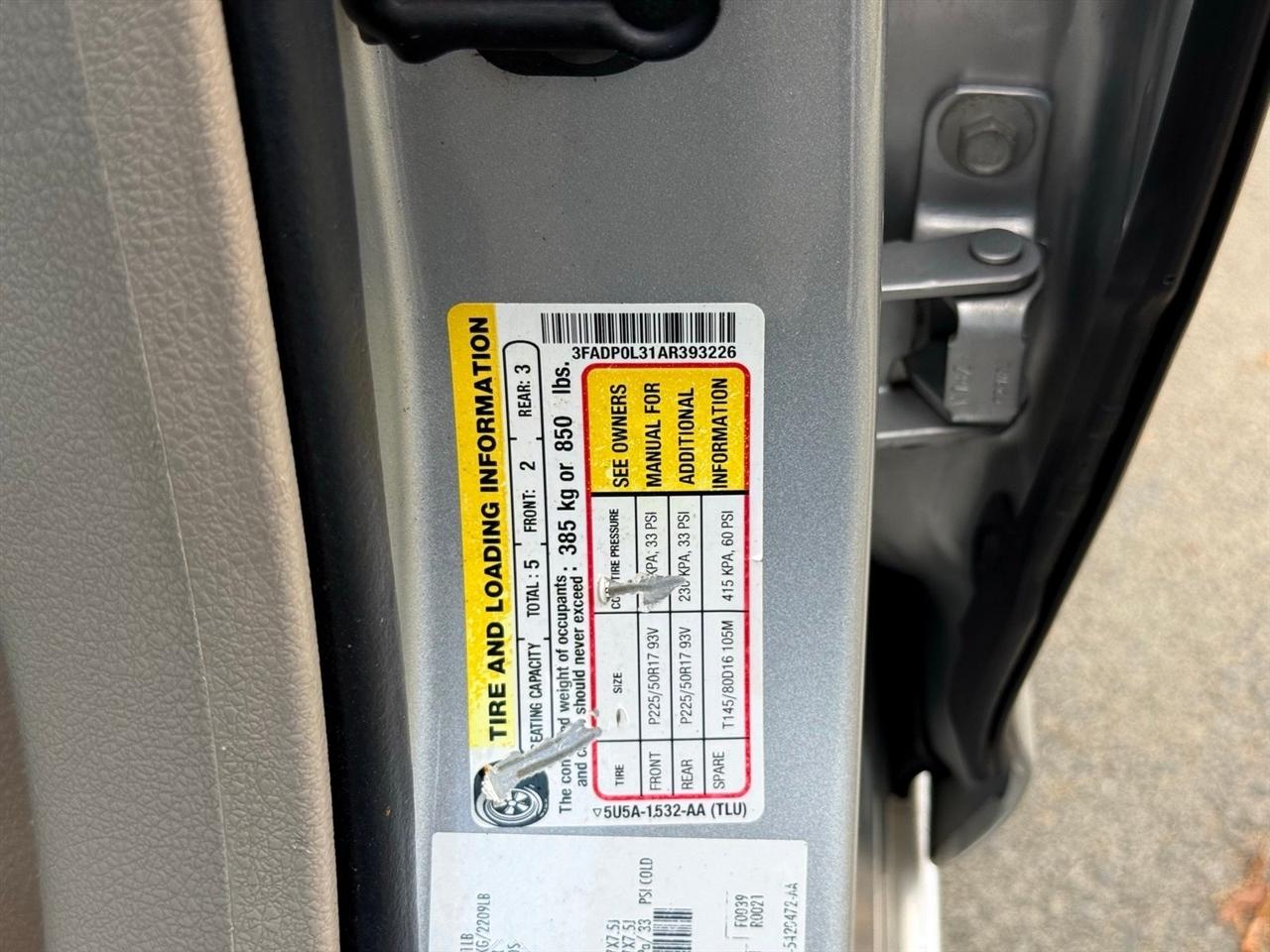 Ford Fusion Hybrid  2010