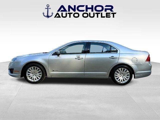 Ford Fusion Hybrid  2010
