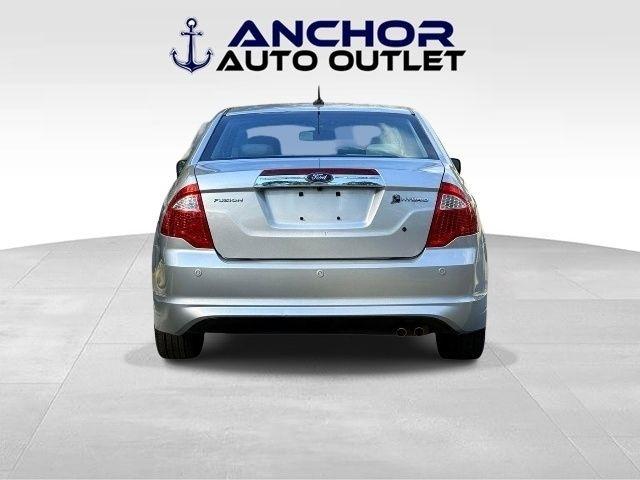 Ford Fusion Hybrid  2010