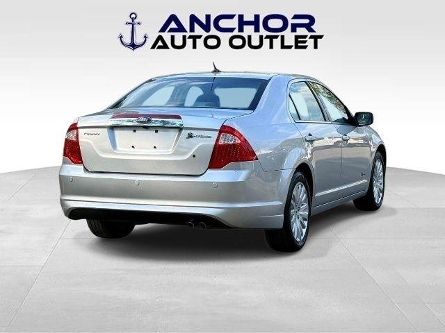 Ford Fusion Hybrid  2010