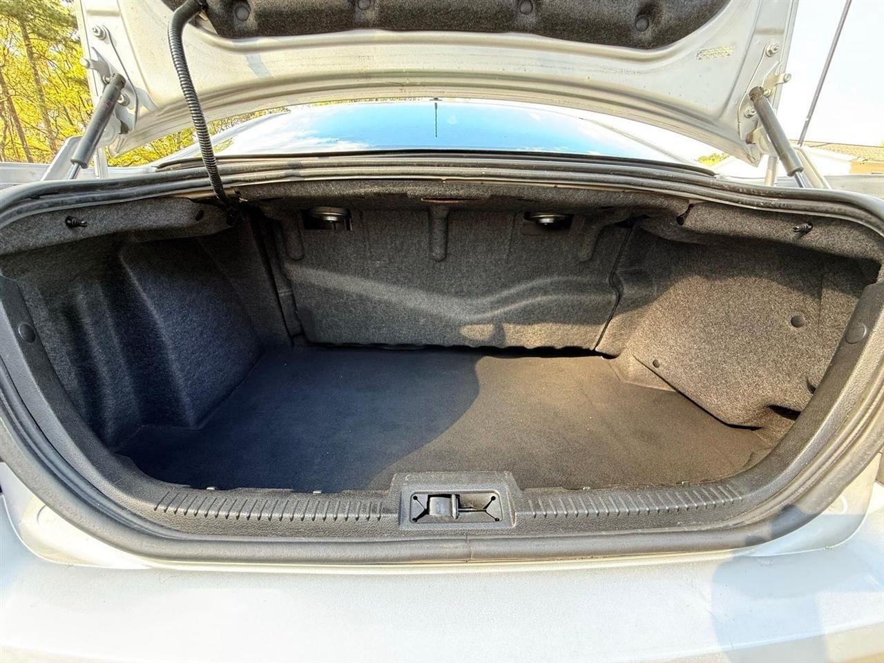 Ford Fusion Hybrid  2010