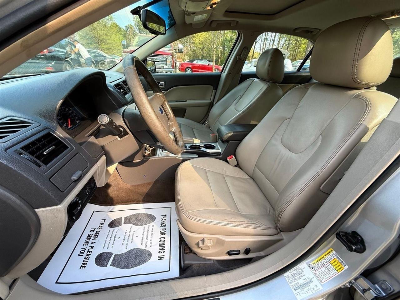 Ford Fusion Hybrid  2010