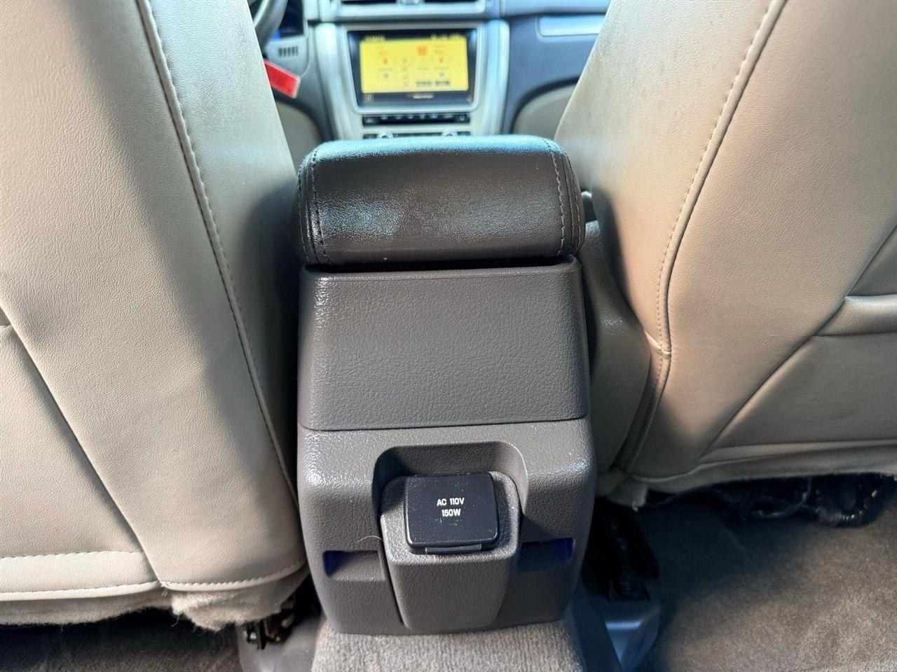 Ford Fusion Hybrid  2010