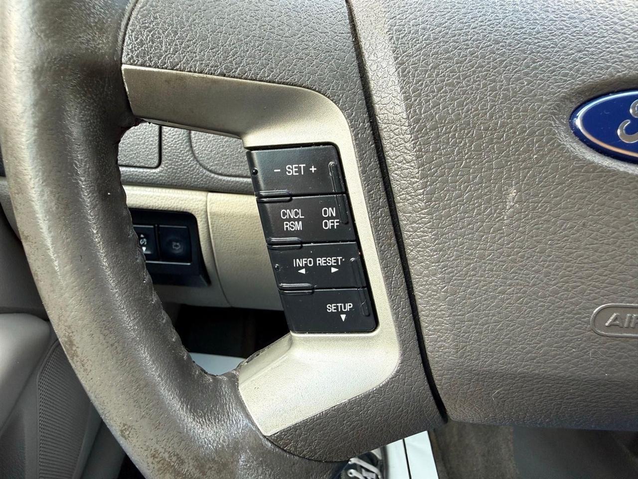 Ford Fusion Hybrid  2010