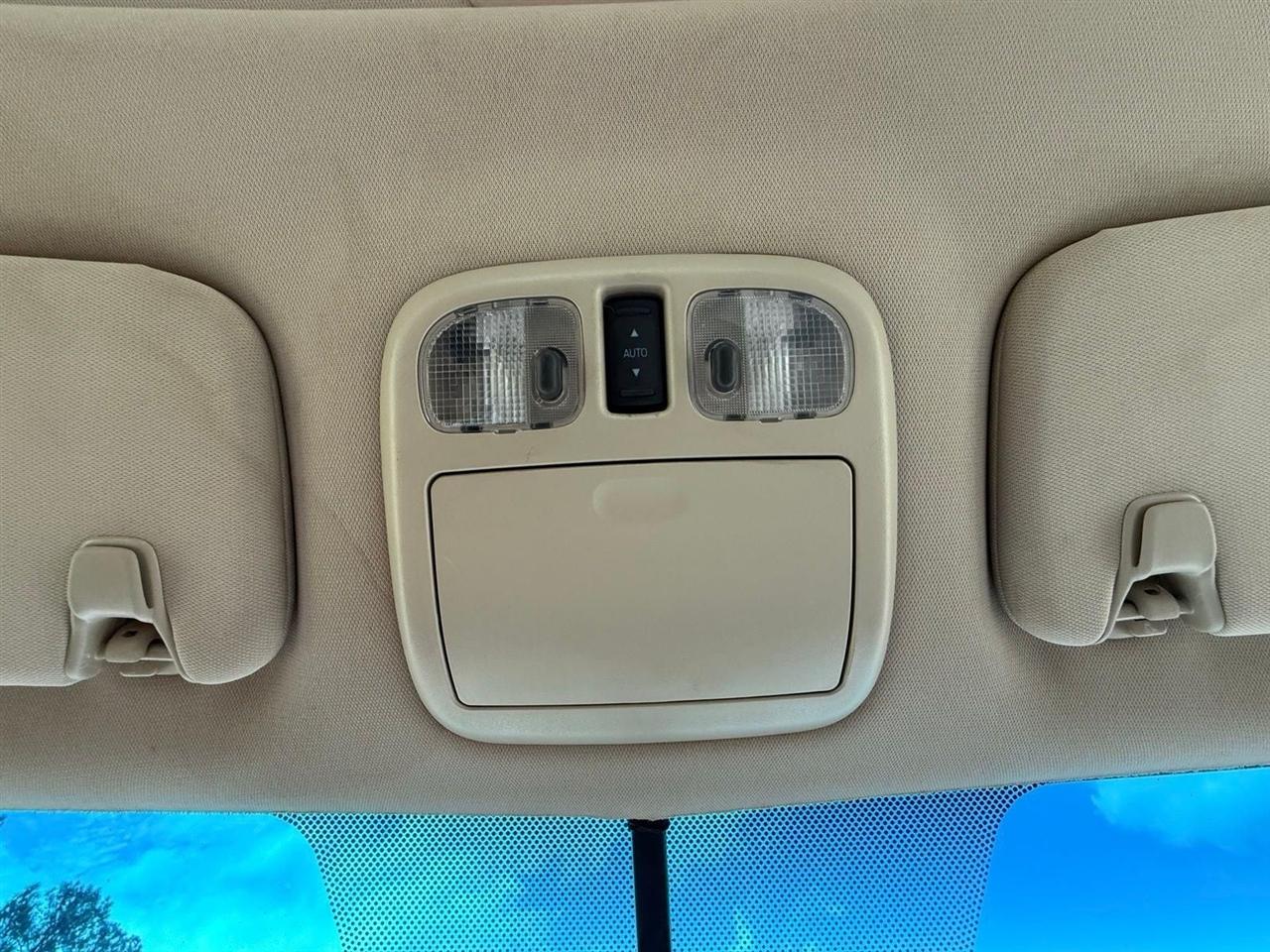 Ford Fusion Hybrid  2010