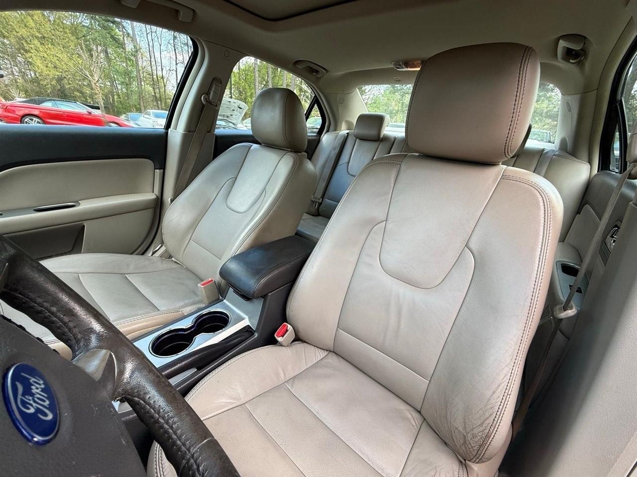 Ford Fusion Hybrid  2010