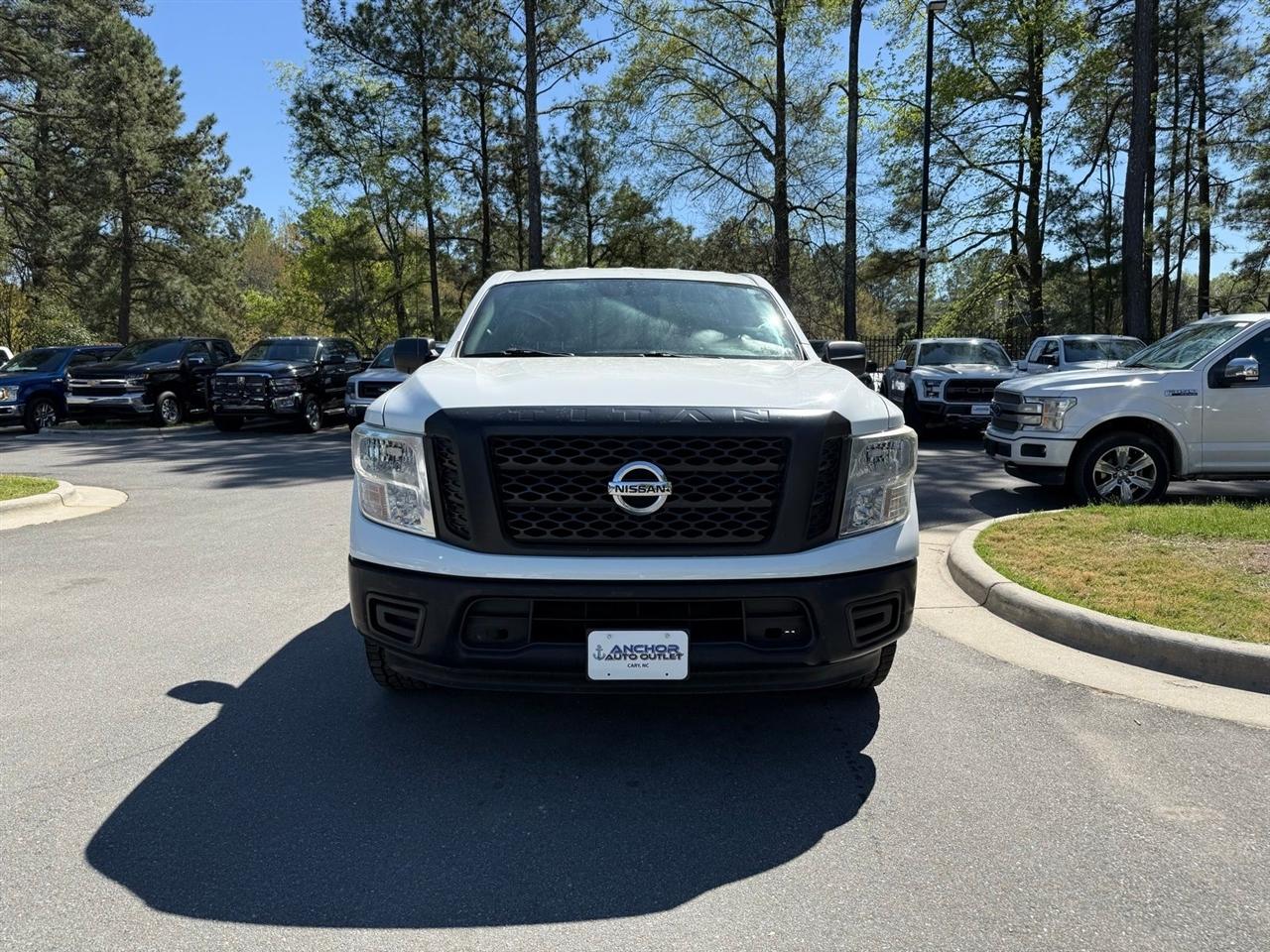 Nissan Titan  2017
