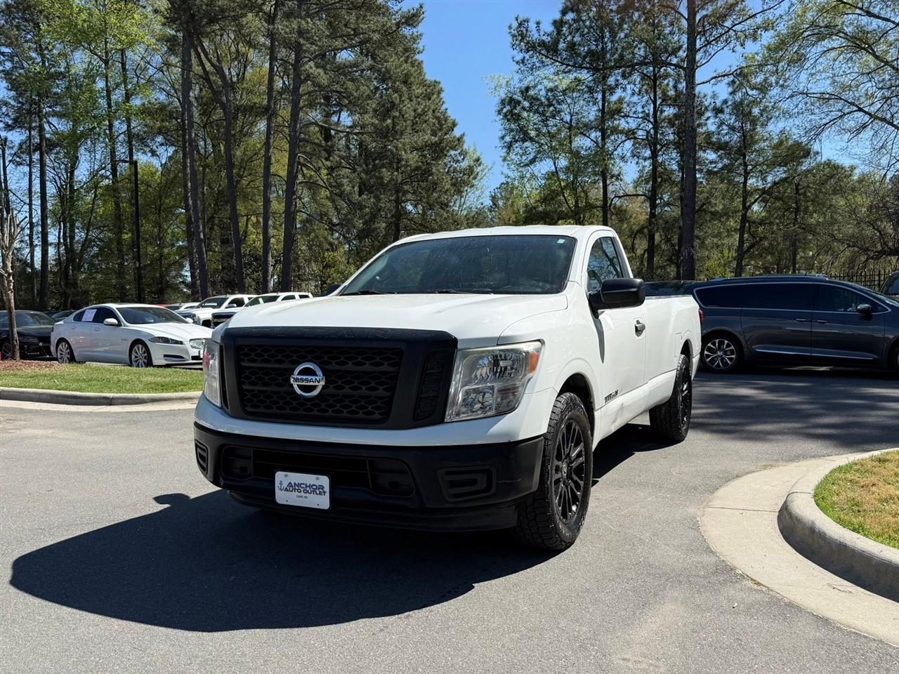 Nissan Titan  2017